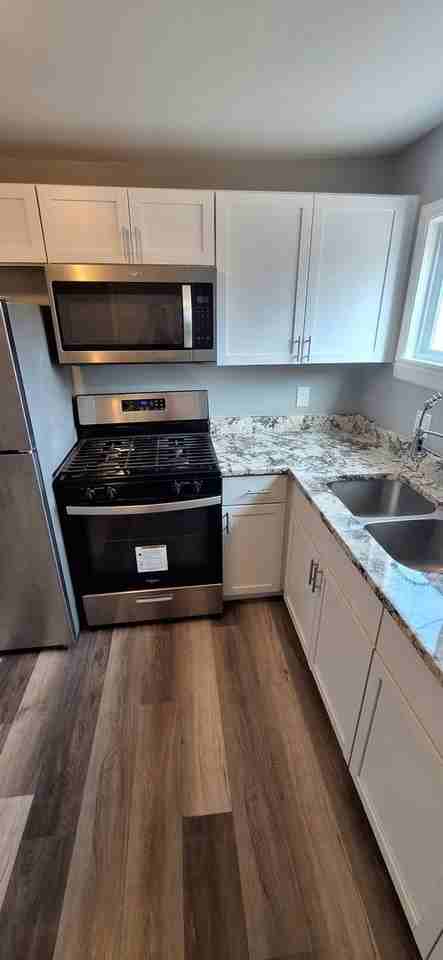 750 Scottwood St - Photo 3 of 12