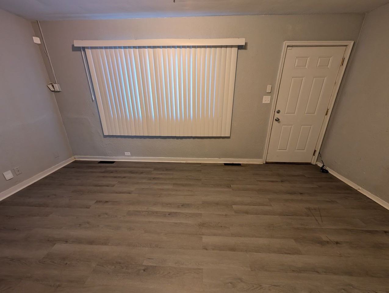 1318 N Meade St - Photo 4 of 9