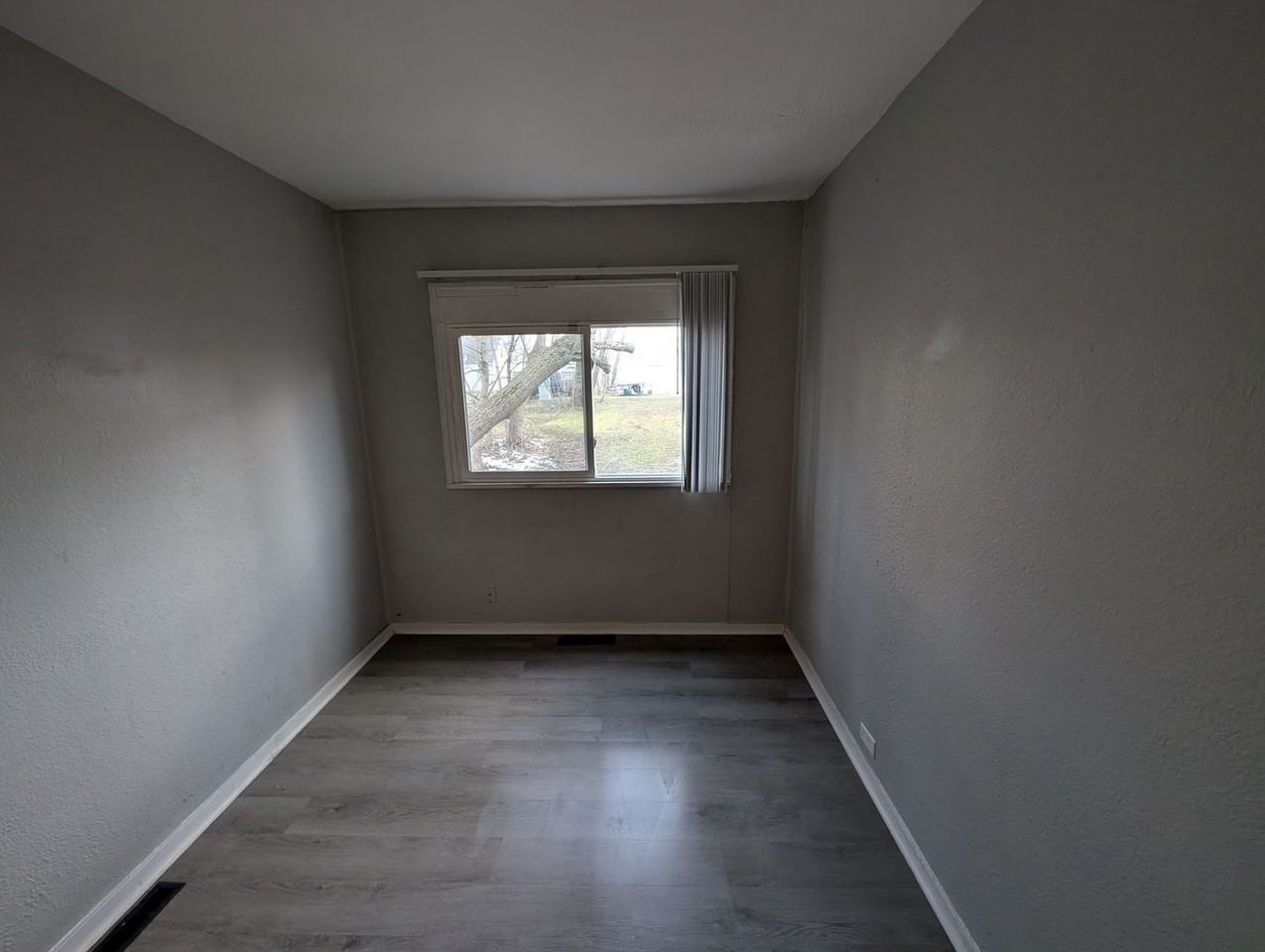 1318 N Meade St - Photo 6 of 9