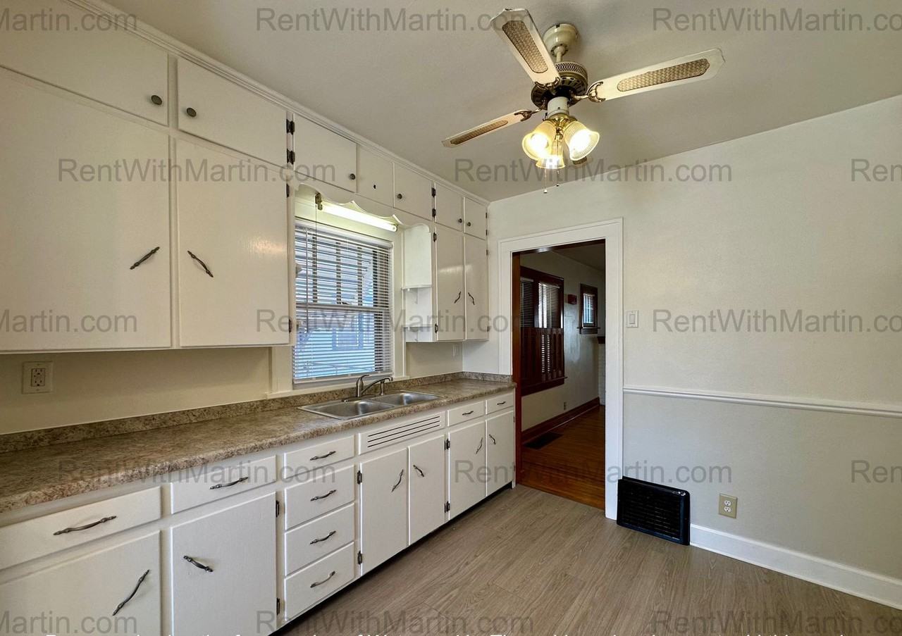 1917 W 3rd St - Photo 7 of 22