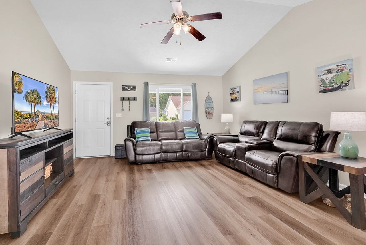 278 Encore Cir - Photo 3 of 23