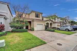 featured image of 760 Ne 193rd Ter