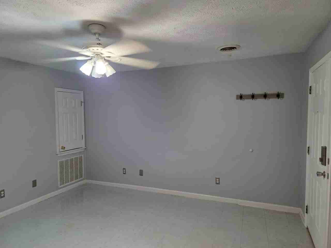 109 Stanford Dr #10A - Photo 4 of 13