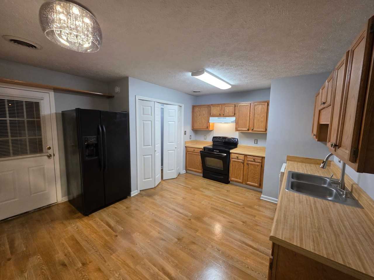 109 Stanford Dr #10A - Photo 6 of 13