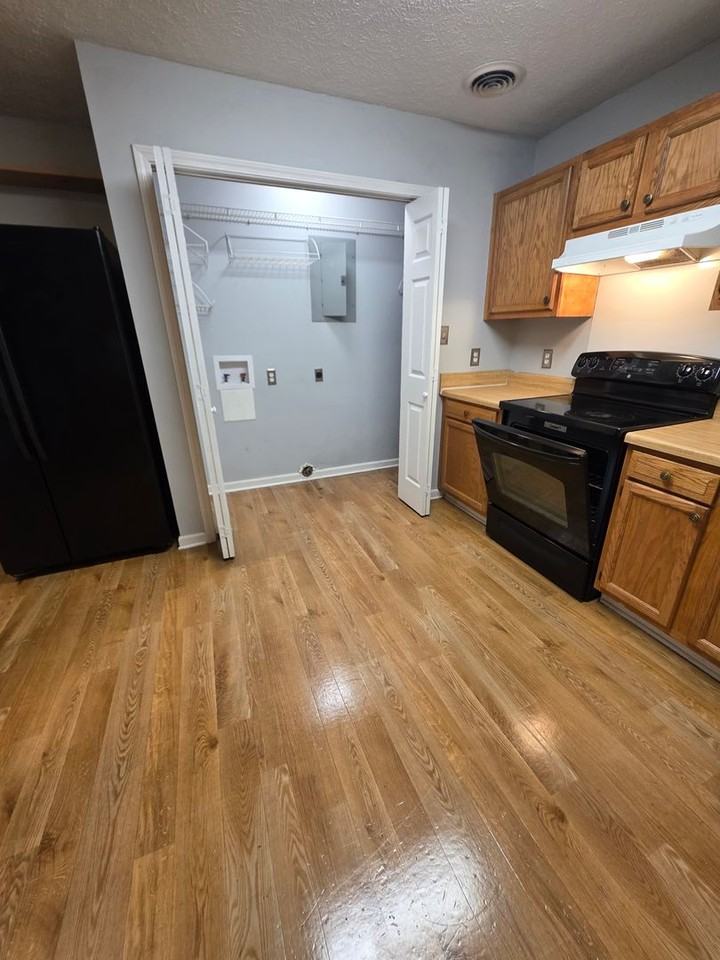 109 Stanford Dr #10A - Photo 7 of 13