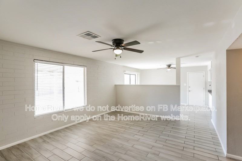 3447 N 51st Ave - Photo 3 of 22