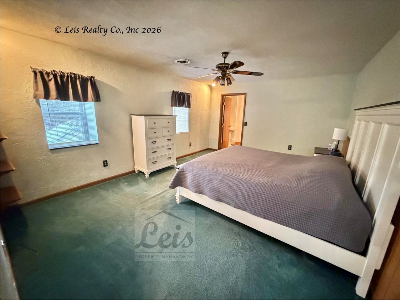 55 Euclid Street Upper - Photo 5 of 19