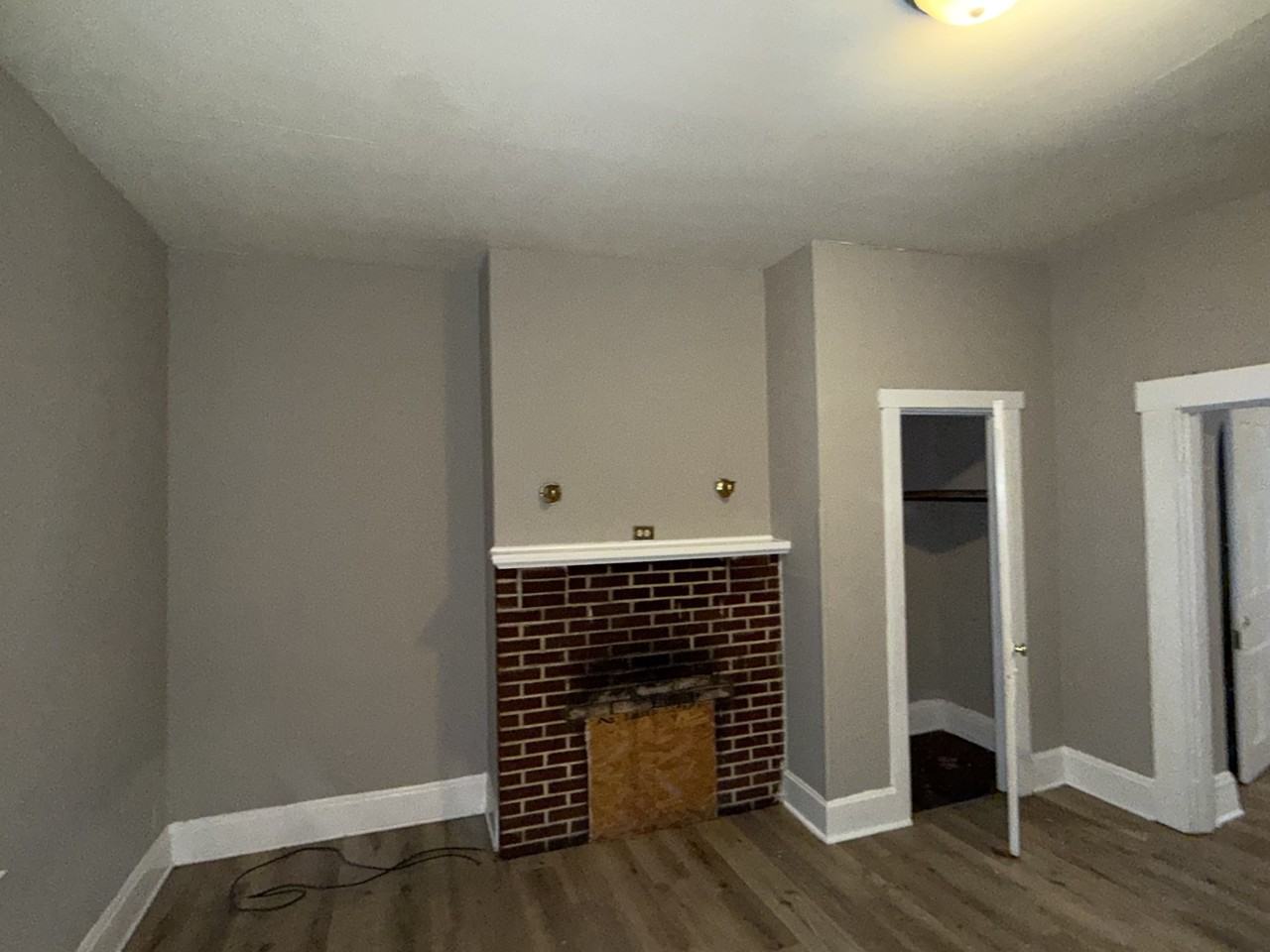 1630 Ray Combs Av - Photo 3 of 8