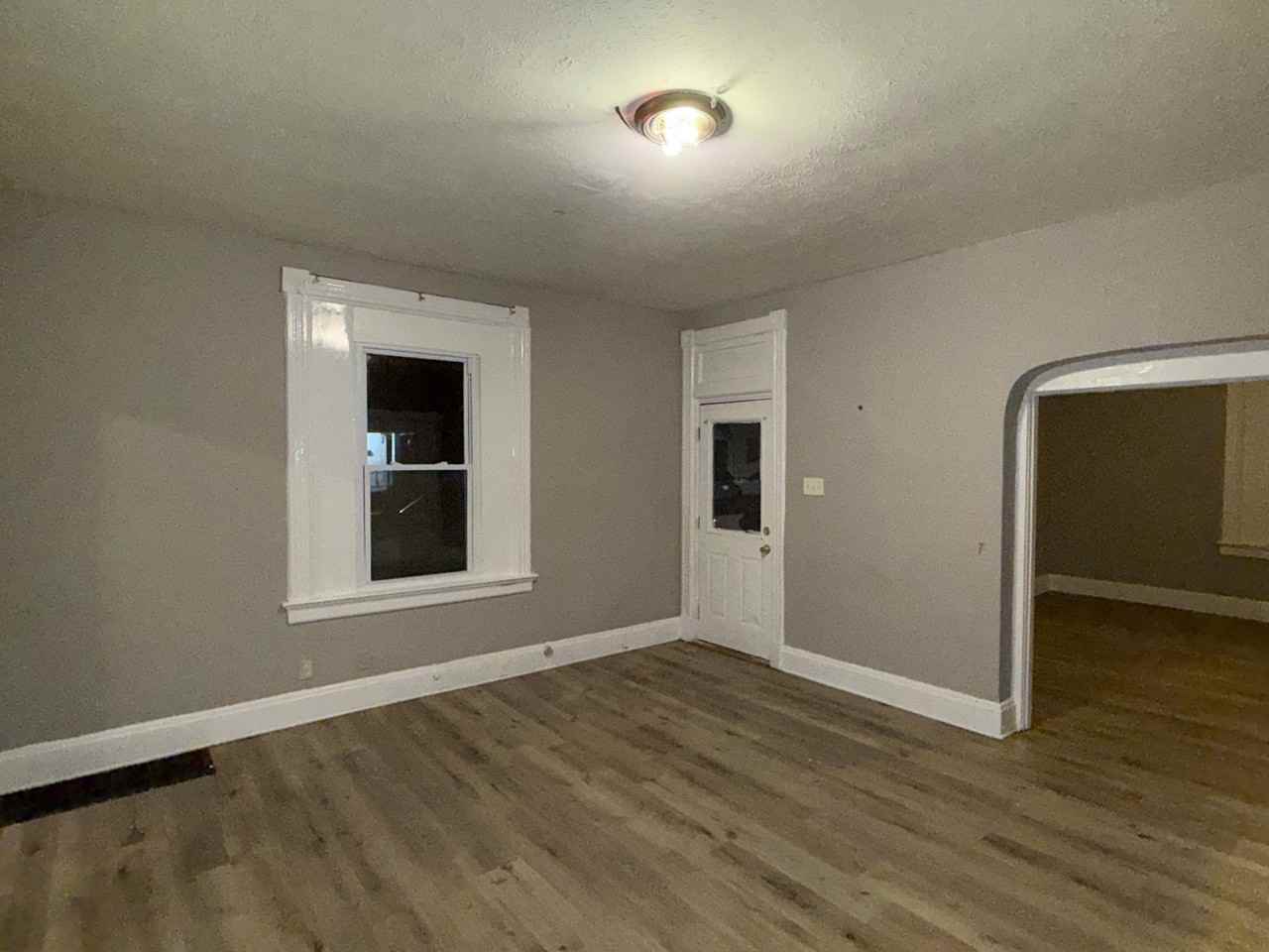 1630 Ray Combs Av - Photo 4 of 8