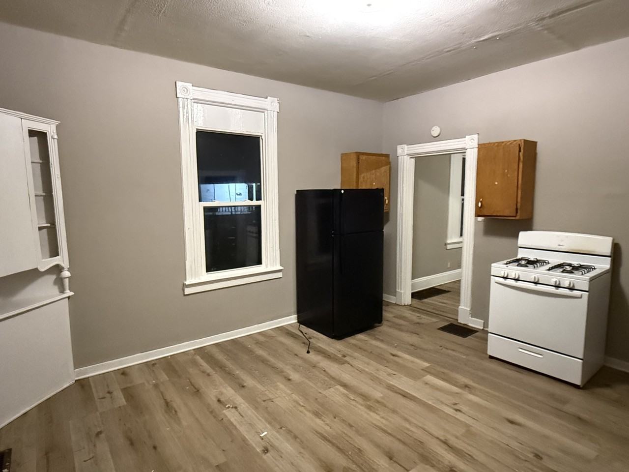 1630 Ray Combs Av - Photo 6 of 8