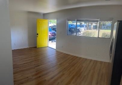 505 Shephard Street - Photo 4 of 11