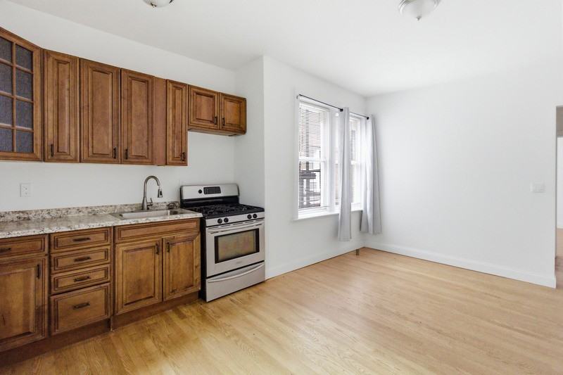 649 Chancellor Ave #4 - Photo 2 of 6