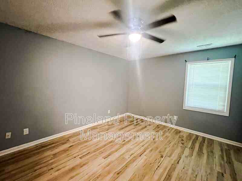 6412 Rockford Dr - Photo 7 of 9