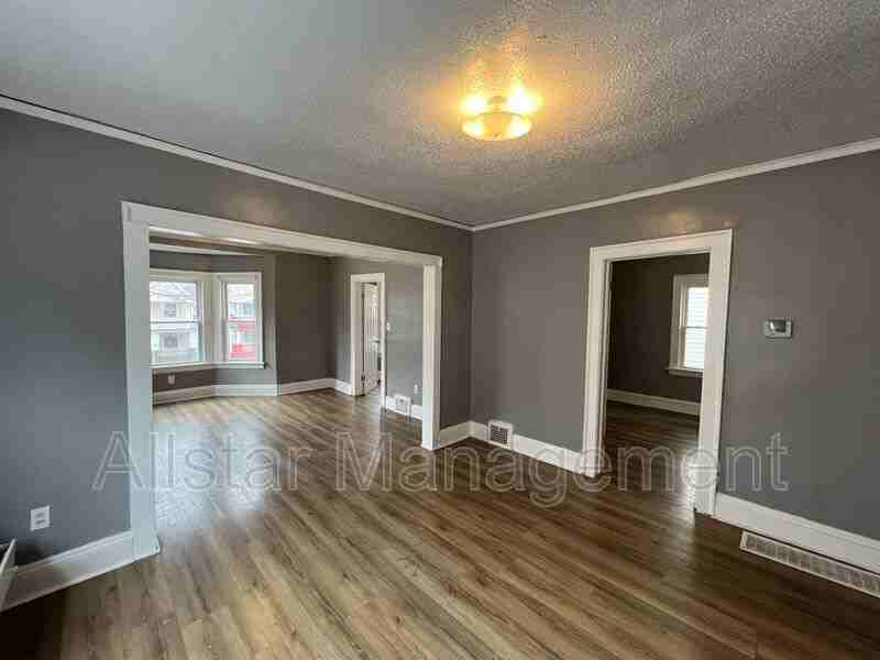 10006 Lamontier Ave - Photo 4 of 17