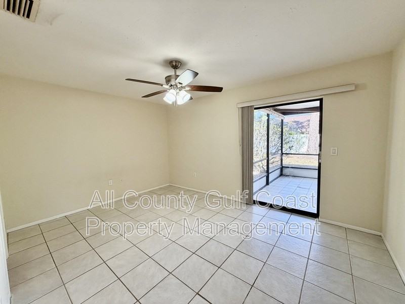 1218 Waterside Ln - Photo 7 of 13