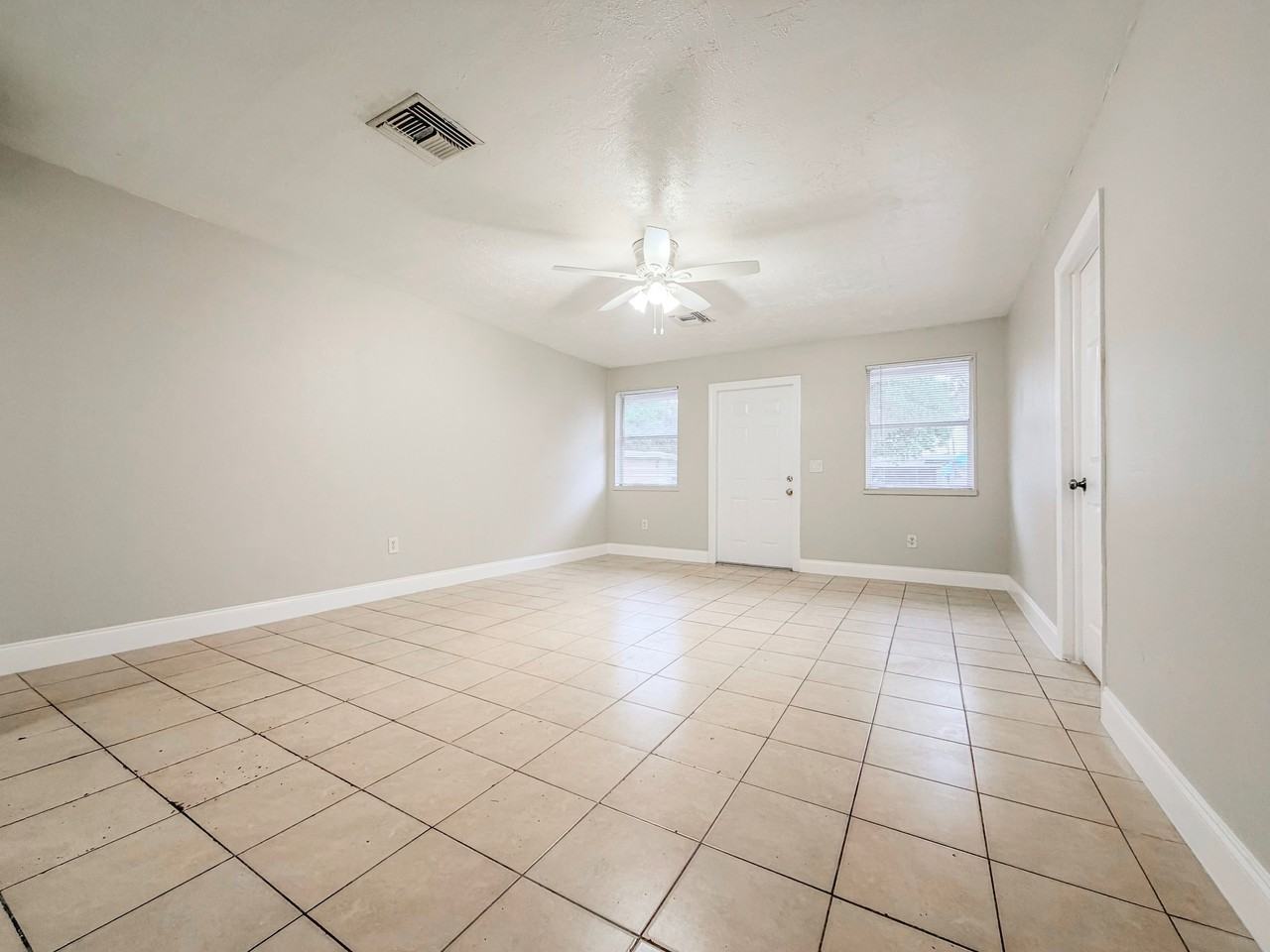 3063 Floweva Street - Photo 4 of 14