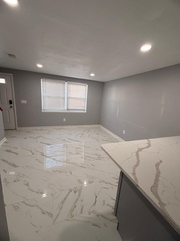 899 Ella T Grasso Boulevard - Photo 5 of 10