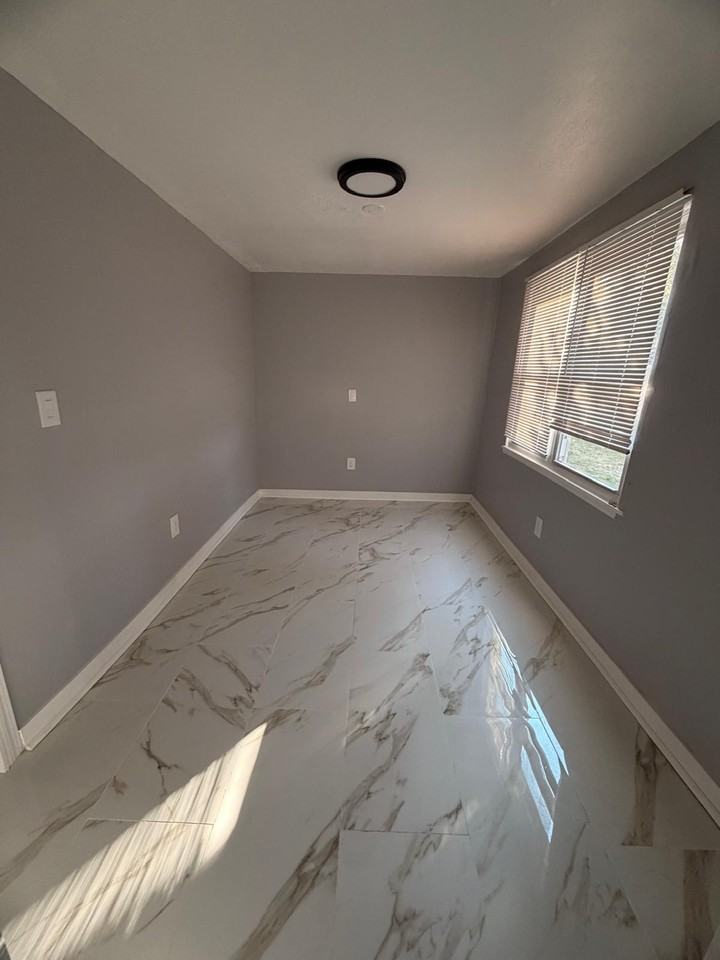 899 Ella T Grasso Boulevard - Photo 7 of 10