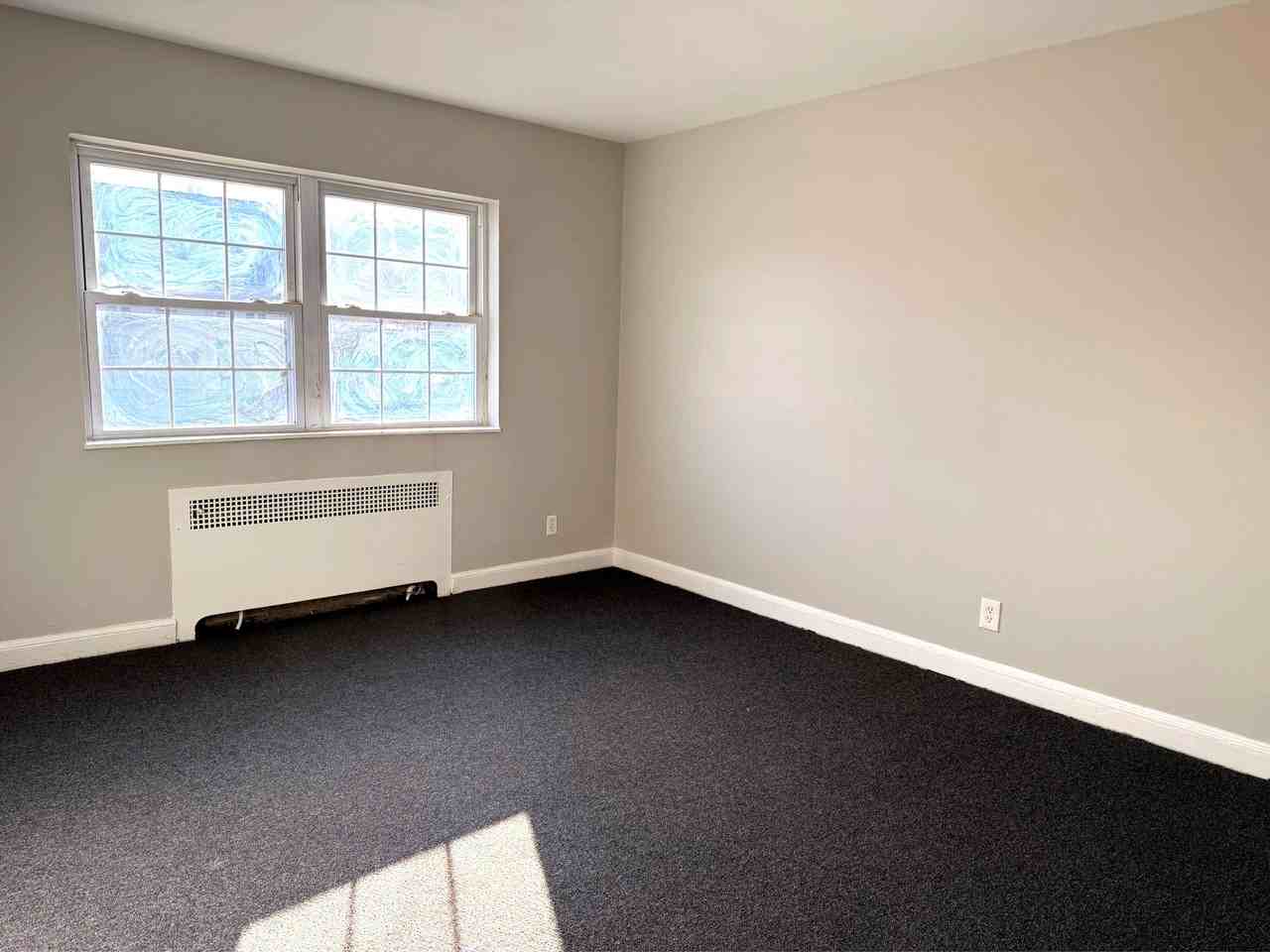 35-41 Niles Street - Photo 6 of 43