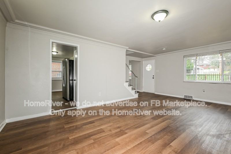 2502 Gaywood Dr - Photo 3 of 17