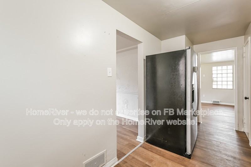 2502 Gaywood Dr - Photo 4 of 17