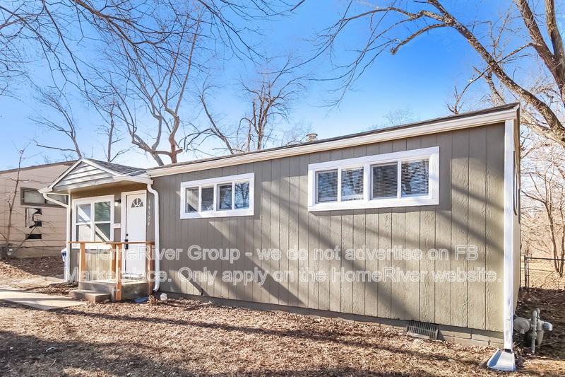 14904 Bellaire Ave - Photo 2 of 21