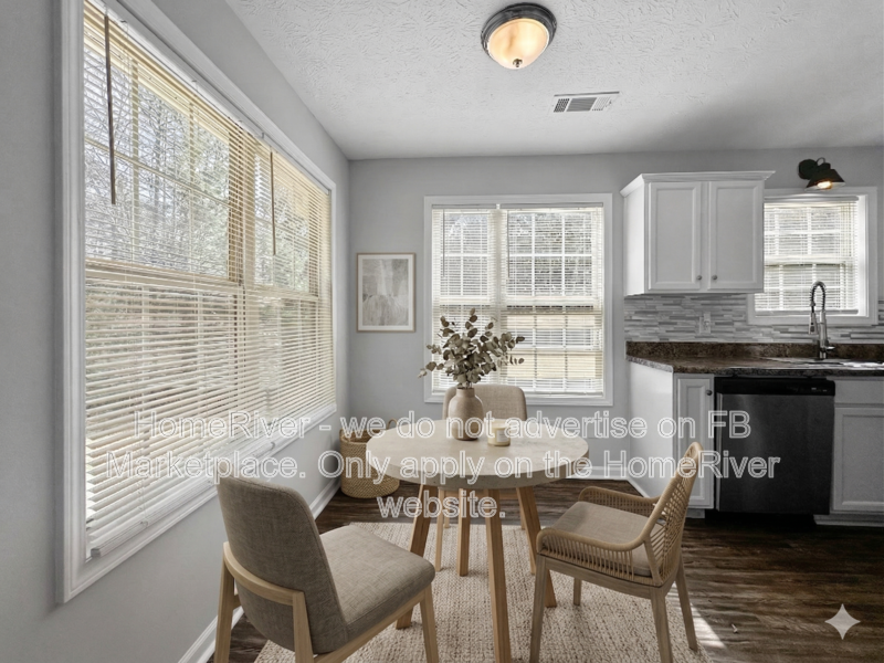 4729 Old Yorkville Rd - Photo 3 of 25