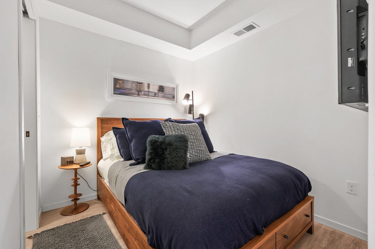 Good Dwelling - Photo 3 of 43