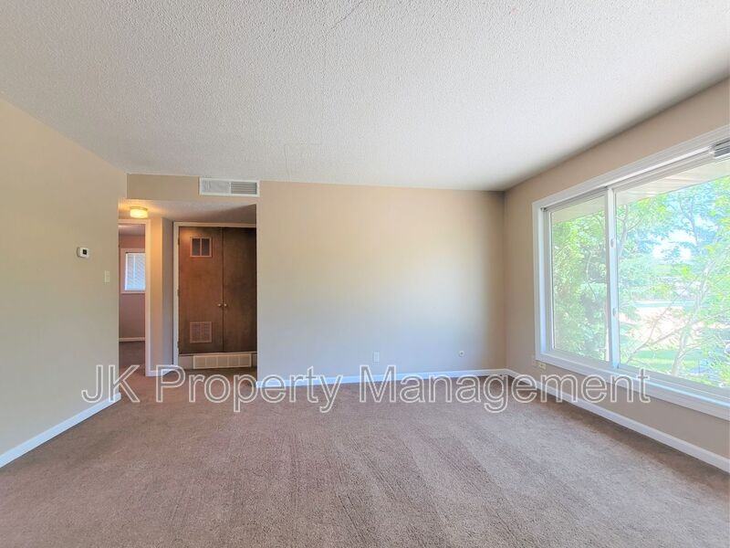 4609 5th Ave S #2 - Photo 6 of 21