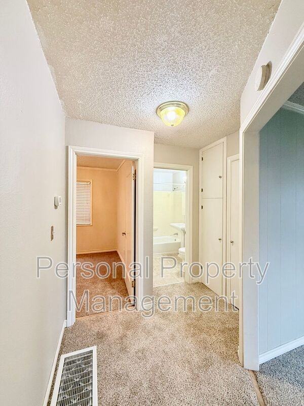 1609 E Reserve St - Photo 6 of 15