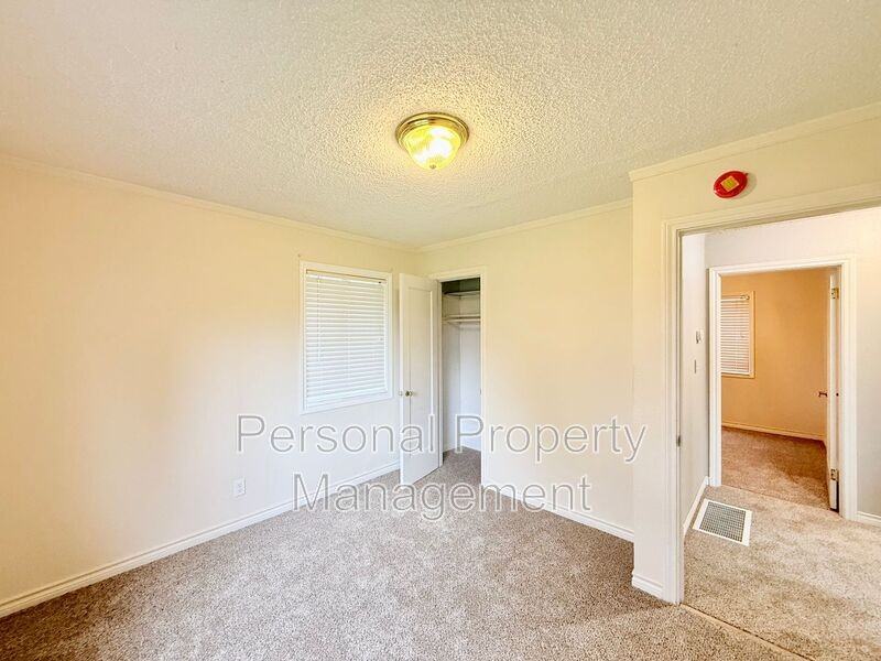 1609 E Reserve St - Photo 7 of 15