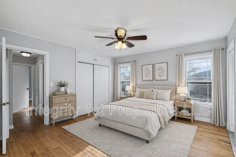 211 Se 7th St - Photo 3 of 33