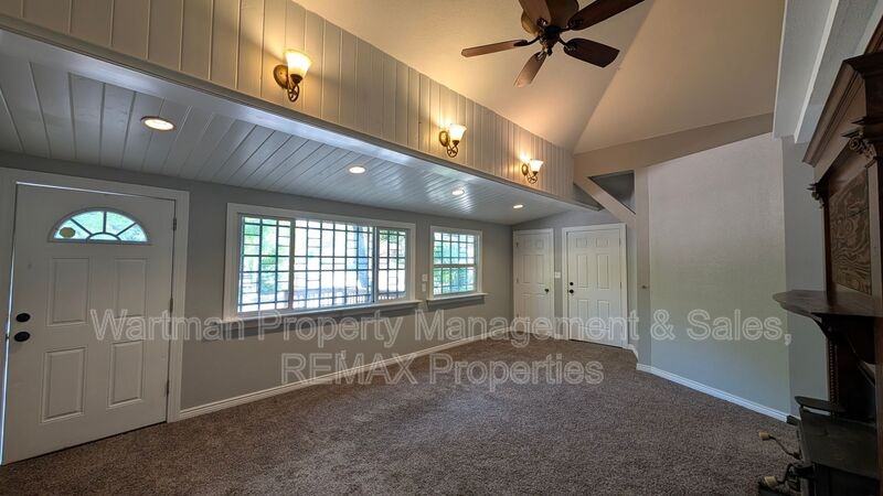 202 Cheyenne Blvd - Photo 6 of 37