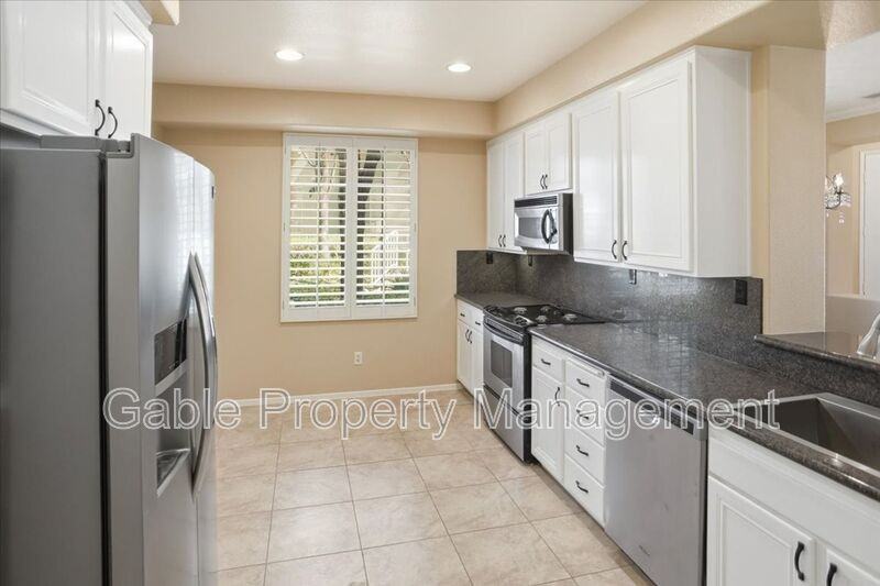 23434 Abbey Glen Pl - Photo 7 of 22