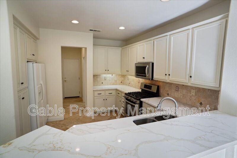 30343 Cedar Oak Ln - Photo 3 of 19