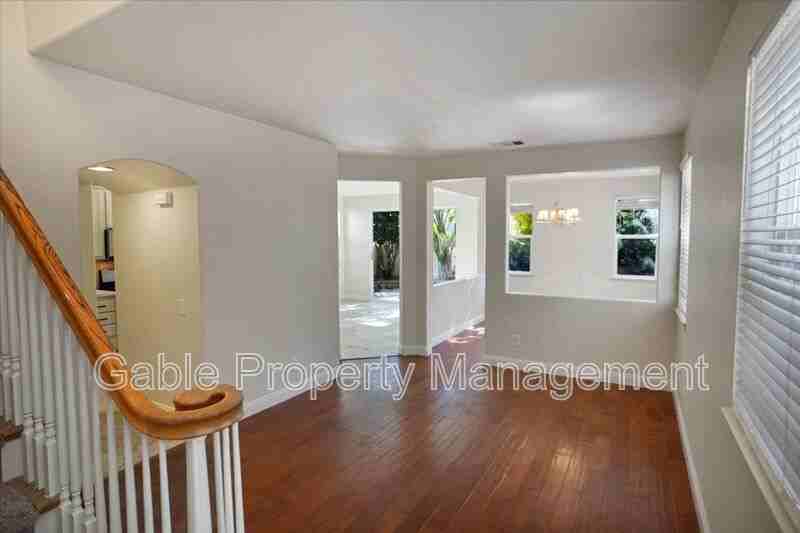 30343 Cedar Oak Ln - Photo 4 of 19