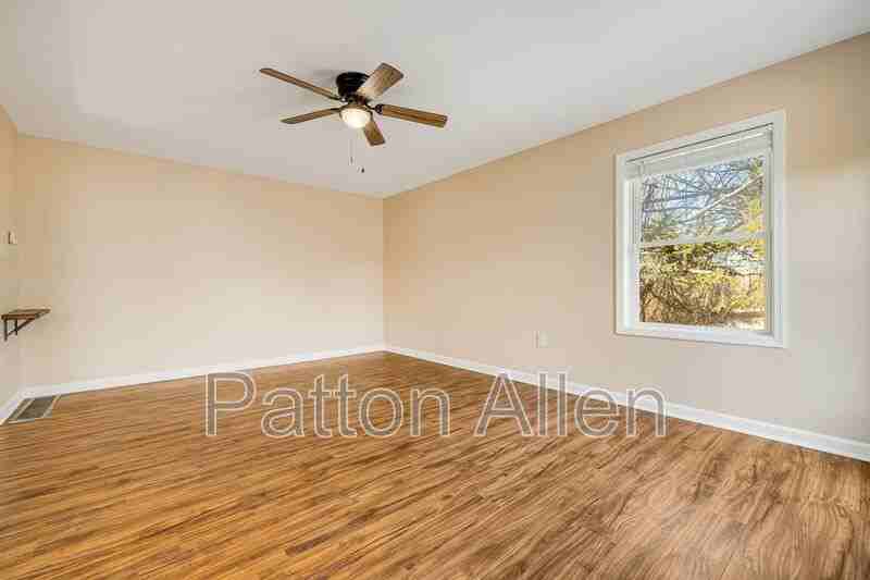 56 Buffalo St - Photo 4 of 23