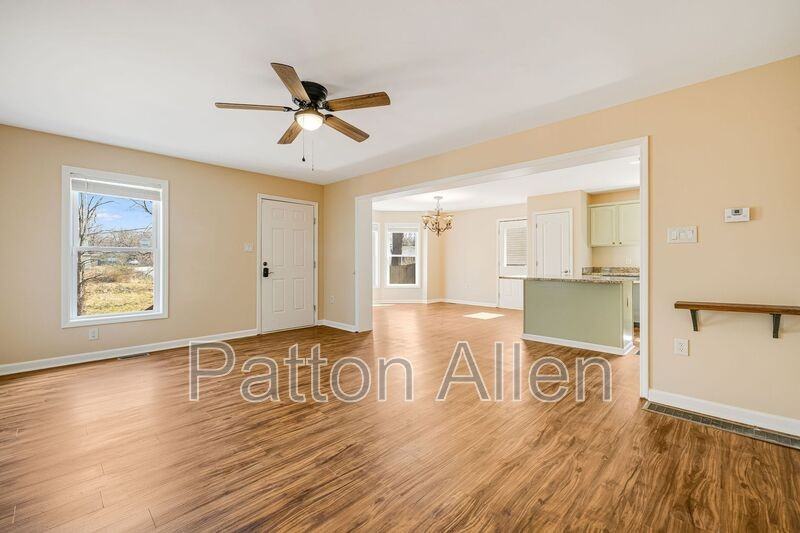 56 Buffalo St - Photo 6 of 23