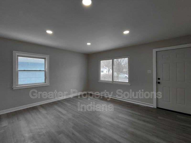 7520 Chestnut Ave - Photo 4 of 7