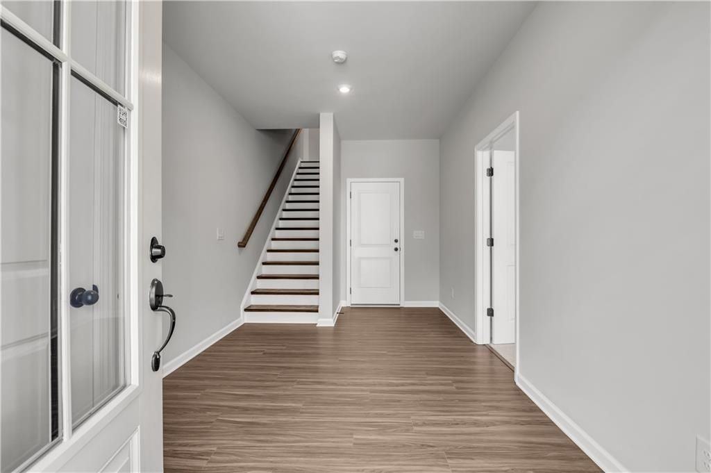 2620 Whistler Way Ne - Photo 2 of 32