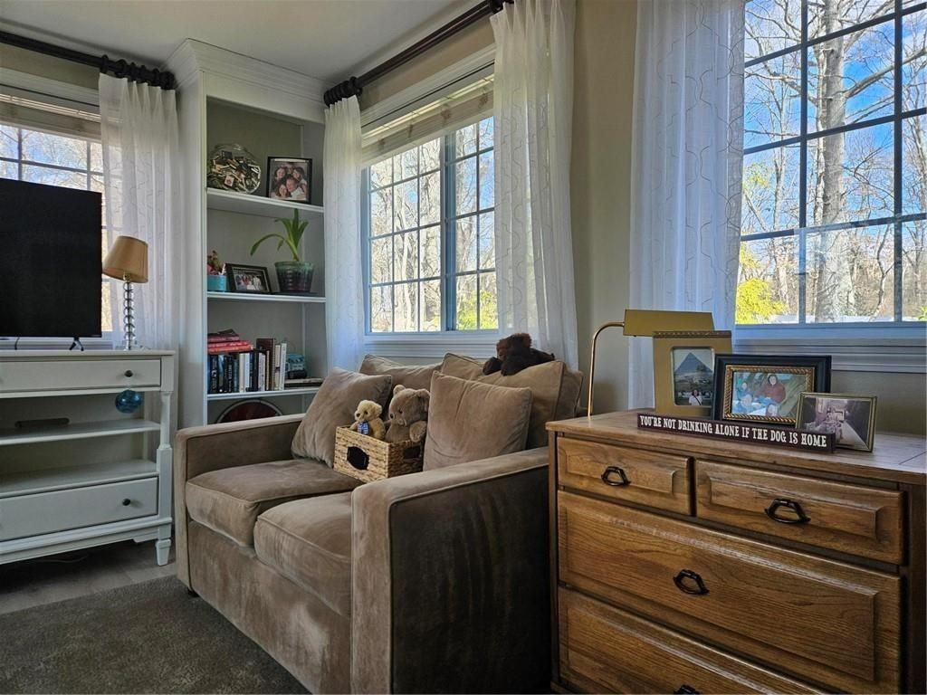 630 Rose Hill Rd - Photo 6 of 21