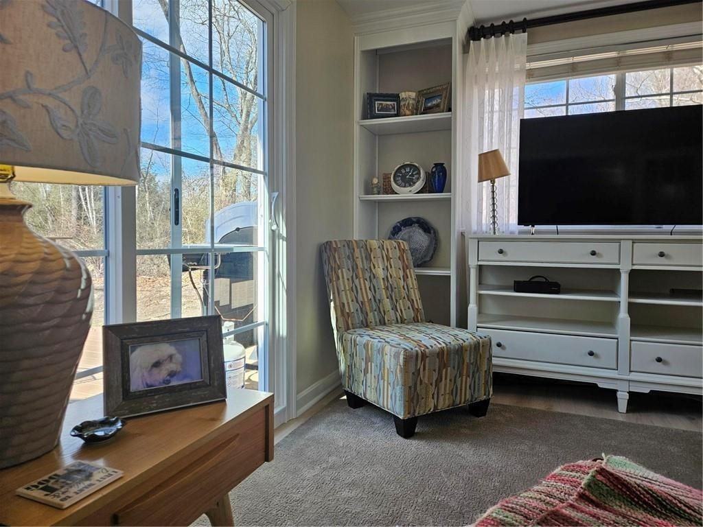 630 Rose Hill Rd - Photo 7 of 21