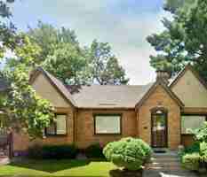 featured image of 400 S Race St