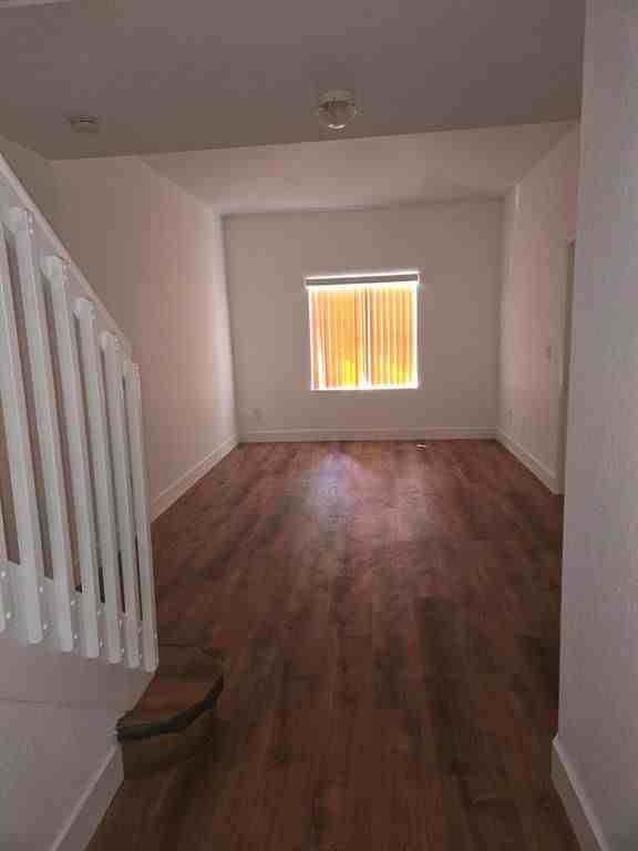 4944 Leeward Ln - Photo 3 of 13