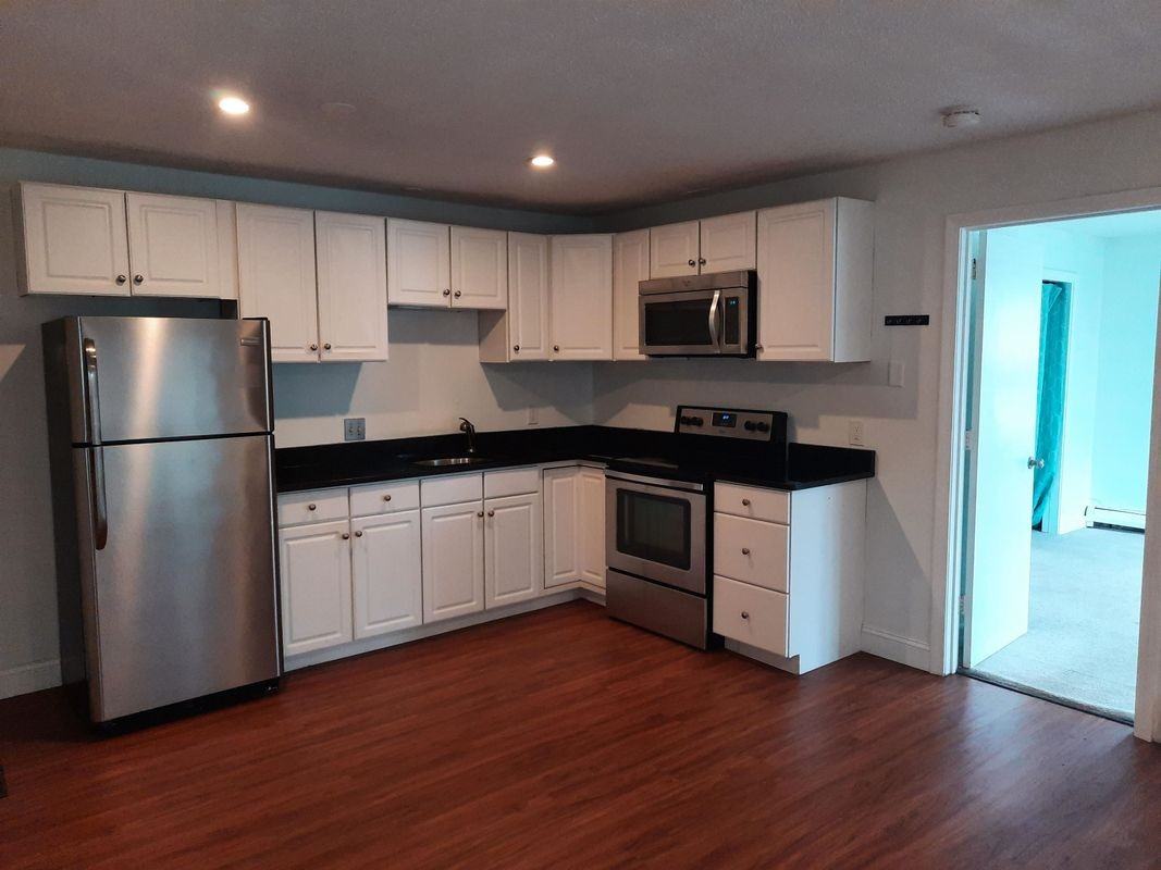 7 - 3 Autumn Leaf - Photo 2 of 19