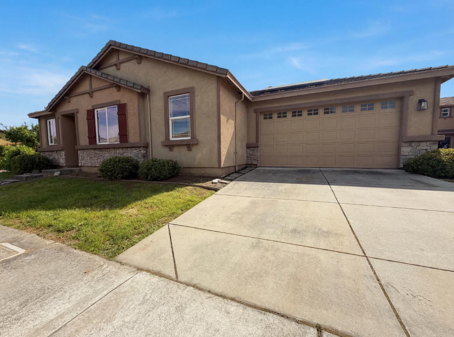 400 Caravaggio Cir - Photo 2 of 20