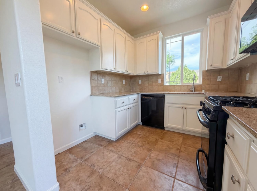 400 Caravaggio Cir - Photo 5 of 20