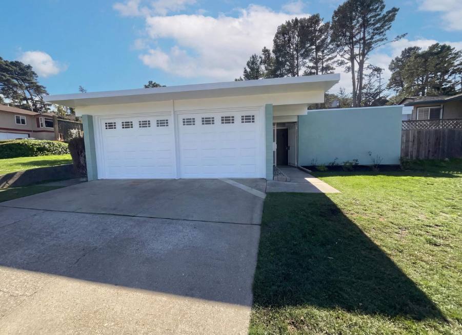 2361 Oakmont Dr - Photo 2 of 33