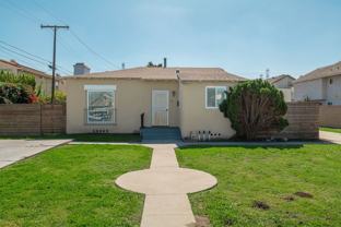 9048 1/2 Cedar St - Photo 1 of 1