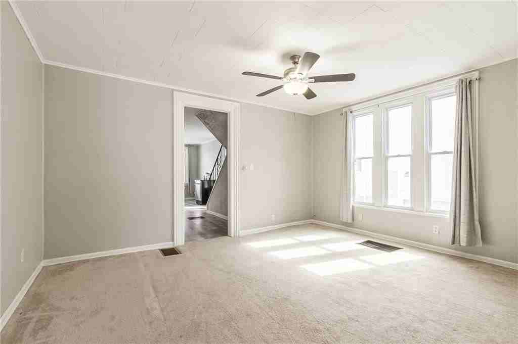 98 South Ave - Photo 4 of 15